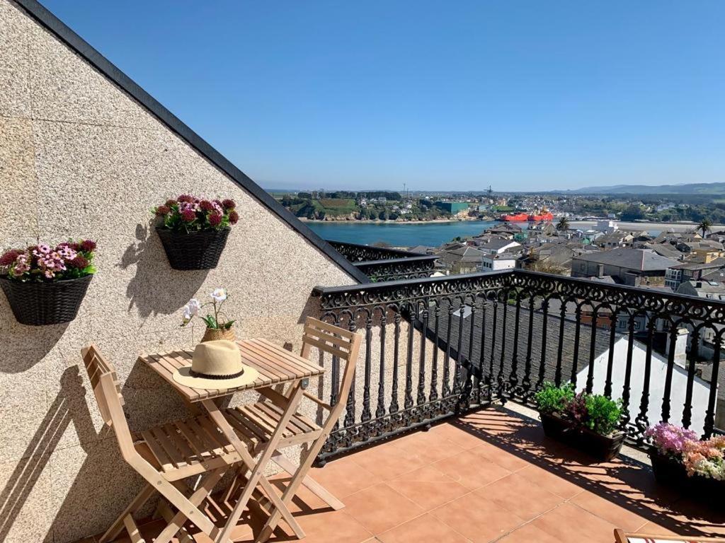 Moderno Piso Con La Mejor Terraza De Ribadeo Y Vistas Maravillosas المظهر الخارجي الصورة
